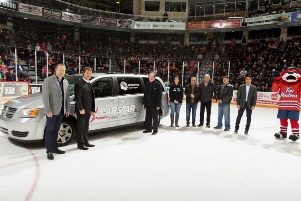 On Sunday, December 20, 2015 as the Oshawa Generals Hockey Club took on the Sudbury Wolves, CARSTAR Durham along with Carstar Canada presented United Way Durham Region with a fantastic van to support the work that we do within this community! Photo Credit: Ian Goodall/Goodall Media Inc.
